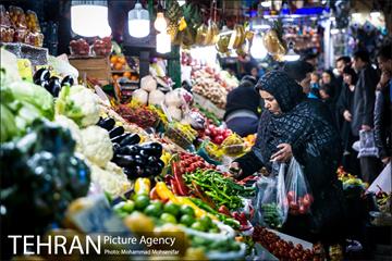 تهران یک شب مانده به یلدا 7