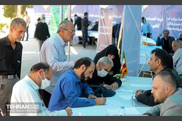 میز خدمت شهرداری تهران در نماز جمعه 35