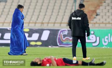 دیدار تیم‌های فوتبال استقلال و نساجی مازندران 26