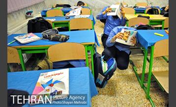 مانور سراسری زلزله در دبستان دکتر حسن تهرانی مقدم 16