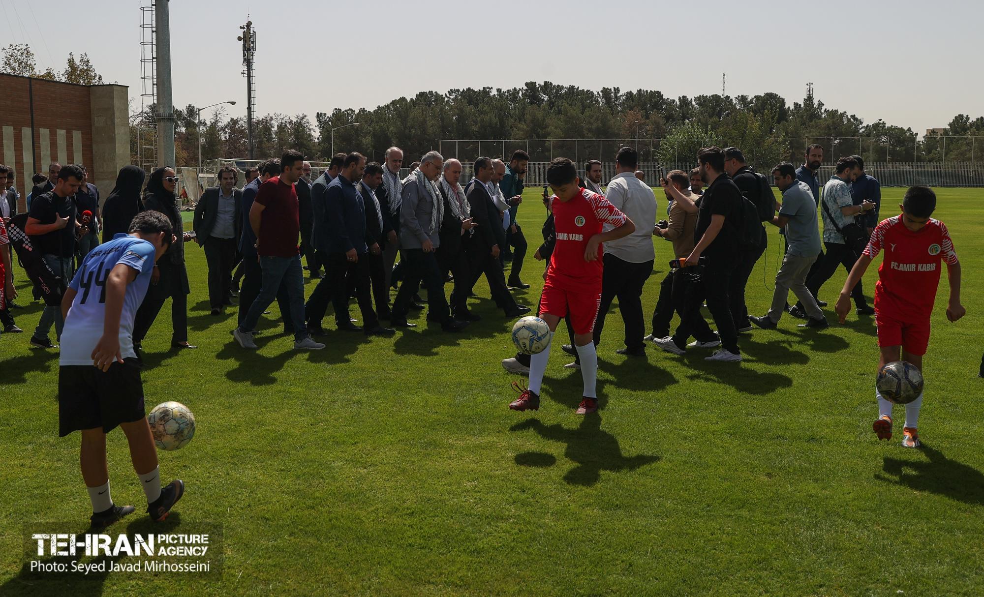 مراسم رونمایی از پروژه های عمرانی فدراسیون فوتبال 22