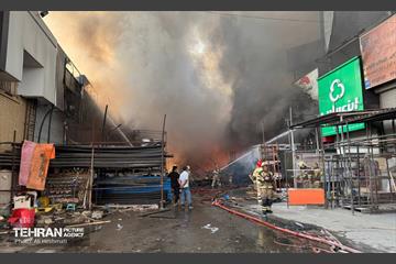 حریق در بازار آهن شادآباد 24