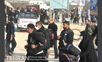 حضور دکتر قالیباف در پیاده‌روی اربعین، از نجف تا کربلا 12