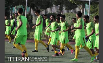 اولین تمرین تیم فوتبال نفت تهران با حضور علی کریمی