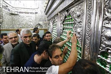 حضور شهردار در بین عزاداران امام حسین(ع)در حرم حضرت عبدالعظیم حسنی 7