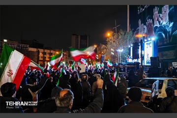 اجتماع بین‌المللی در تهران در حمایت از ایران و بیعت با رهبر جدید