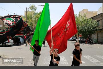 عزاداری ظهر عاشورا در تهران