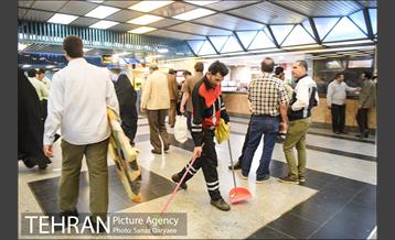 خدمات‌رسانی مترو تهران به نمازگزاران عیدسعیدفطر 56