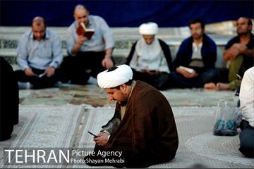 احیای شب نوزدهم ماه مبارک رمضان در حرم امام خمینی(ره) 6