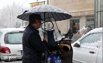 روز برفی در منطقه 8