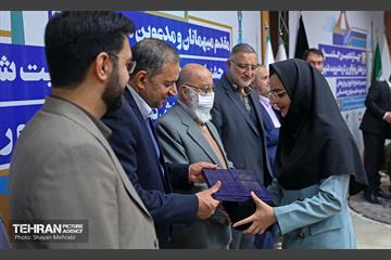 آیین اختتامیه چهاردمین جشنواره پژوهش و نوآوری در مدیریت شهری 36