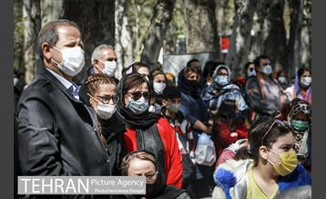 اجرای گروه موسیقی فانوس در باغ فردوس 1