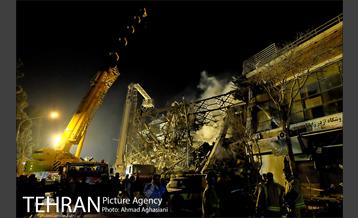 تلاش شبانه برای نجات آتش نشانان بازمانده در پلاسکو 13