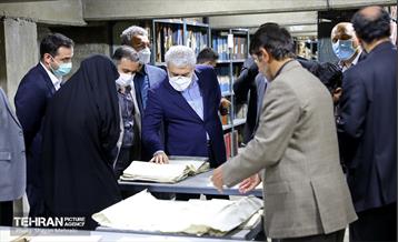 بازدید معاون علمی و فناوری رئیس‌جمهور از کارخانه سیمان ری 40