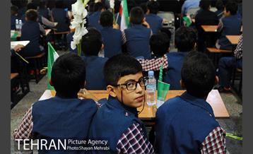 آیین نواختن زنگ دانش آموز شهید با حضور شهردار تهران 14