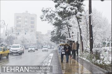 بارش برف در میدان نبوت (هفت حوض) 30
