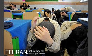 مانور سراسری زلزله در دبستان دکتر حسن تهرانی مقدم 10