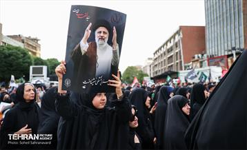 اجتماع مردم تهران در سوگ رئیس جمهور - 2 17