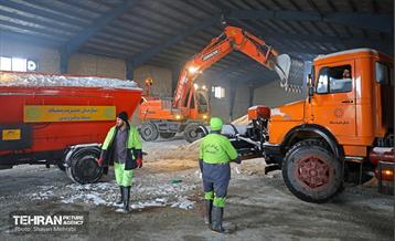 بازدید اصحاب رسانه از خدمات برف‌روبی منطقه 5 شهرداری تهران 3