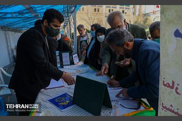 نمازگزاران جمعه پای «میز خدمت شهرداری تهران» 2