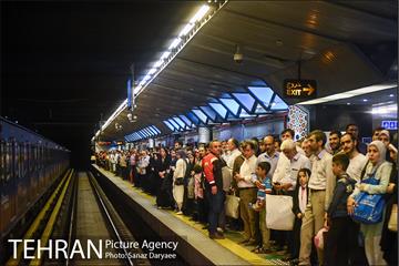 خدمات‌رسانی مترو تهران به نمازگزاران عیدسعیدفطر 26