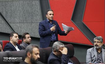 هم اندیشی صمیمانه شهردار تهران با سازندگان شهر 31