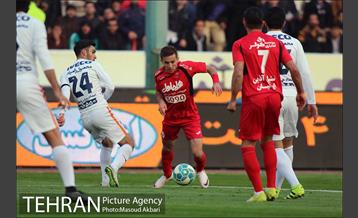 دیدار تیم های فوتبال پرسپولیس و سایپا