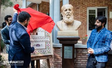 رونمایی از سردیس «سیدحسن حسینی» و «ابتهاج» 10