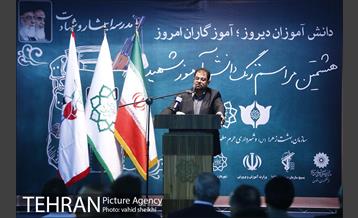 نواختن زنگ دانش آموز شهید در روز اول مهر 14