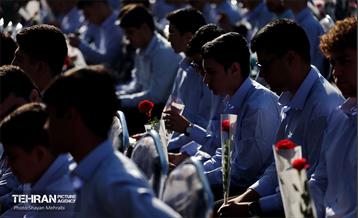 آیین آغاز سال تحصیلی جدید در دبیرستان ماندگار شهید مدرس 26