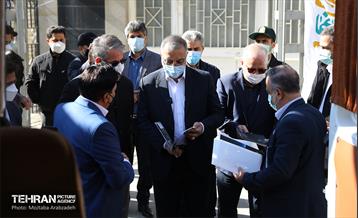 بـازدید شهردار تهران از اتوبوس‌های برقی و ون‌های ویژه جانبازان و معلولان 15