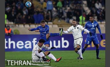 دیدار تیم های فوتبال استقلال تهران و السد قطر