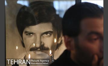 حضور بازیکنان و مربیان تیم استقلال در منزل مرحوم پورحیدری‎ 14