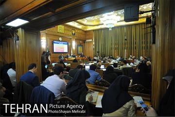 جلسه شورای اسلامی شهر با حضور شهردار تهران 38