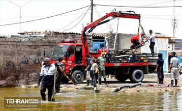 امدادرسانی تیم مدیریت بحران تهران به مناطق سیل‌زده سیستان و بلوچستان 19
