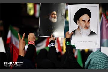تجمع قدردانی از عملیات وعده صادق ۲ در میدان امام حسین (ع) 21