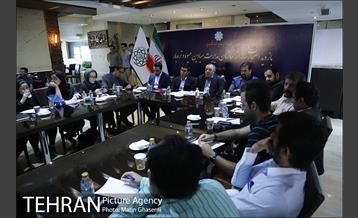 بازدید اصحاب رسانه از مراکز عرضه بهداشتی دام  31