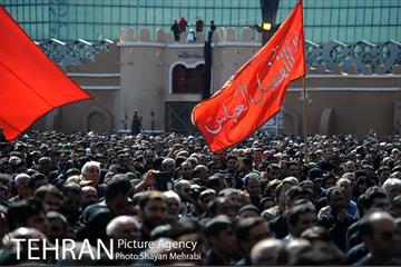 مراسم عاشورای حسینی در میدان امام حسین(ع) 13