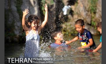 تابستان گرم  در چشمه علی 33