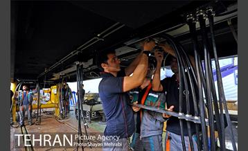 بازدید معاون اول رئیس جمهور به همراه شهردار تهران از کارخانه واگن‌سازی تهران 32