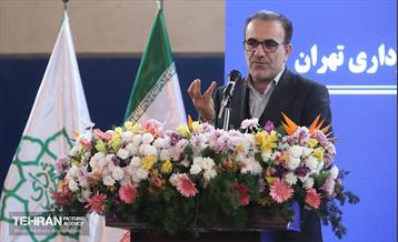 آغاز طرح واکسیناسیون آنفلوانزای پاکبانان و کارگران خدمات شهری شهرداری تهران 12