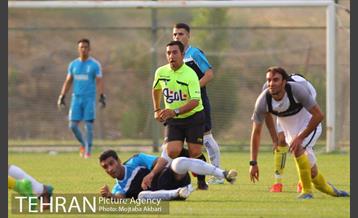 دیدار دوستانه نفت تهران - پاراگ