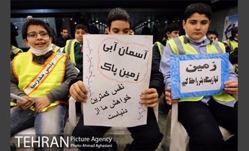 اجرای برنامه تاتر ترافیکی برای کودکان و دانش آموزان در مترو  راه آهن 23