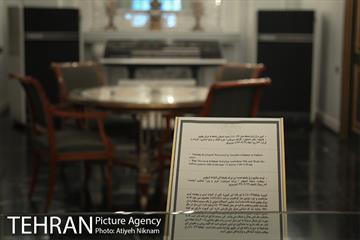 گشتی در کاخ نیاوران  4