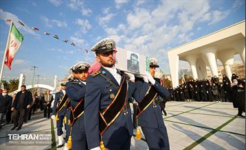 مراسم تشییع پیکر مرحوم اسماعیل احمدی 17