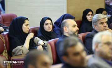 نشست صمیمانه شهردار تهران با خبرنگاران 3