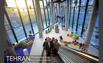 بازدید مهندس افشانی شهردار تهران از مجموعه باغ کتاب 24