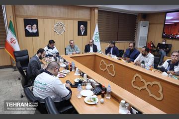 نشست هم‌اندیشی با رابطین و فعالان اسکان آسیب دیدگان جنگ رمضان 31