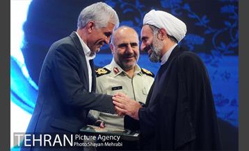 نشست مشترک شهردار تهران با فرماندهان محترم نیروی انتظامی تهران بزرگ 35