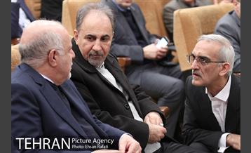 امضای تفاهم نامه همکاری توسعه حمل و نقل ریلی بین وزارت نفت و شهرداری تهران 9